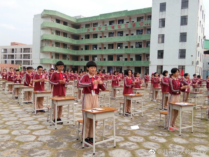 大岭山：大岭山镇中华学子青春国学荟---书画节