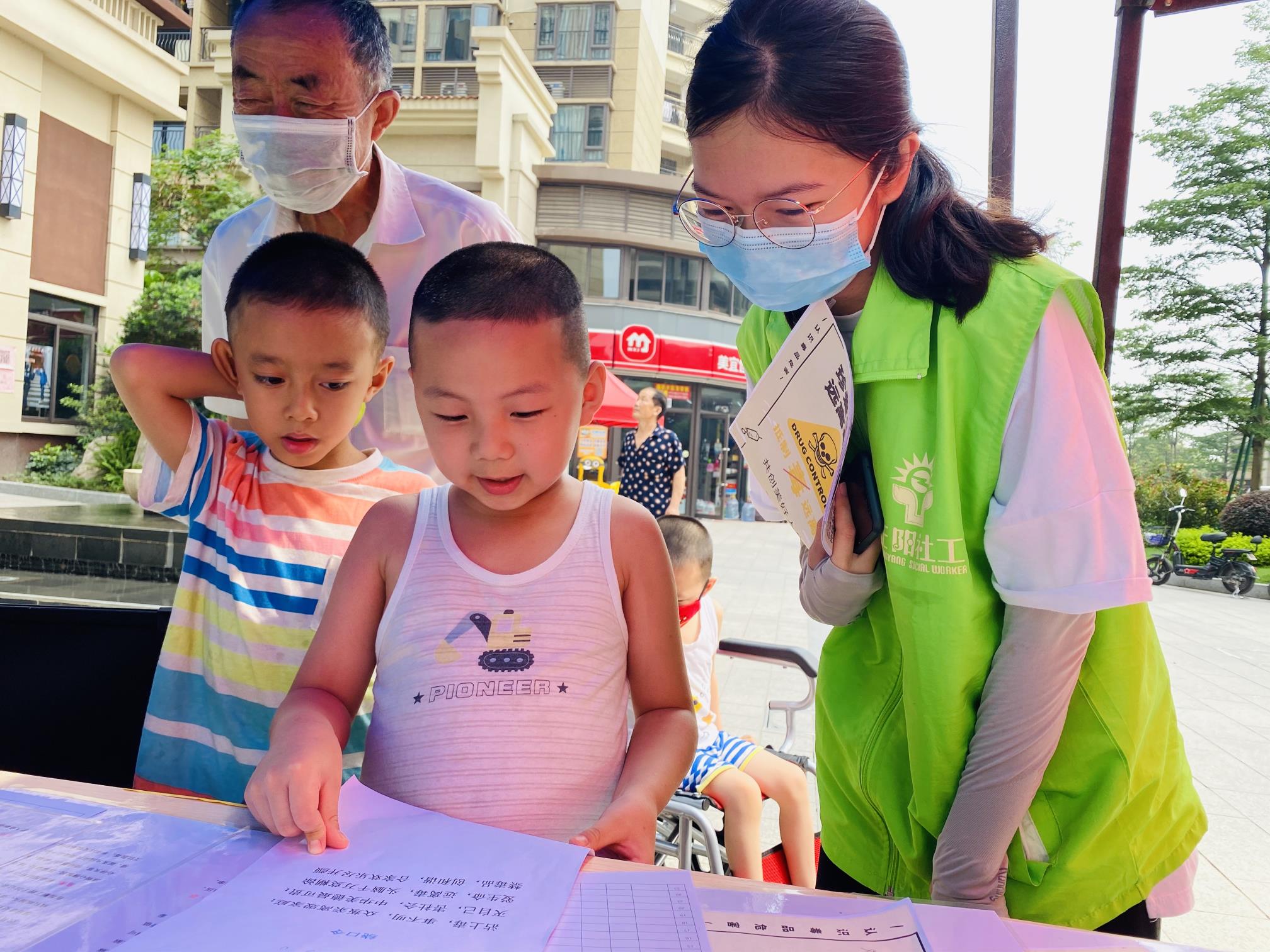 石碣：梁家村“珍爱生命，远离毒品”禁毒宣传活动